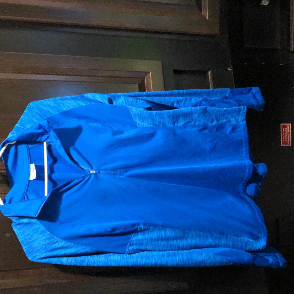 Long sleeve workout top in cobalt blue